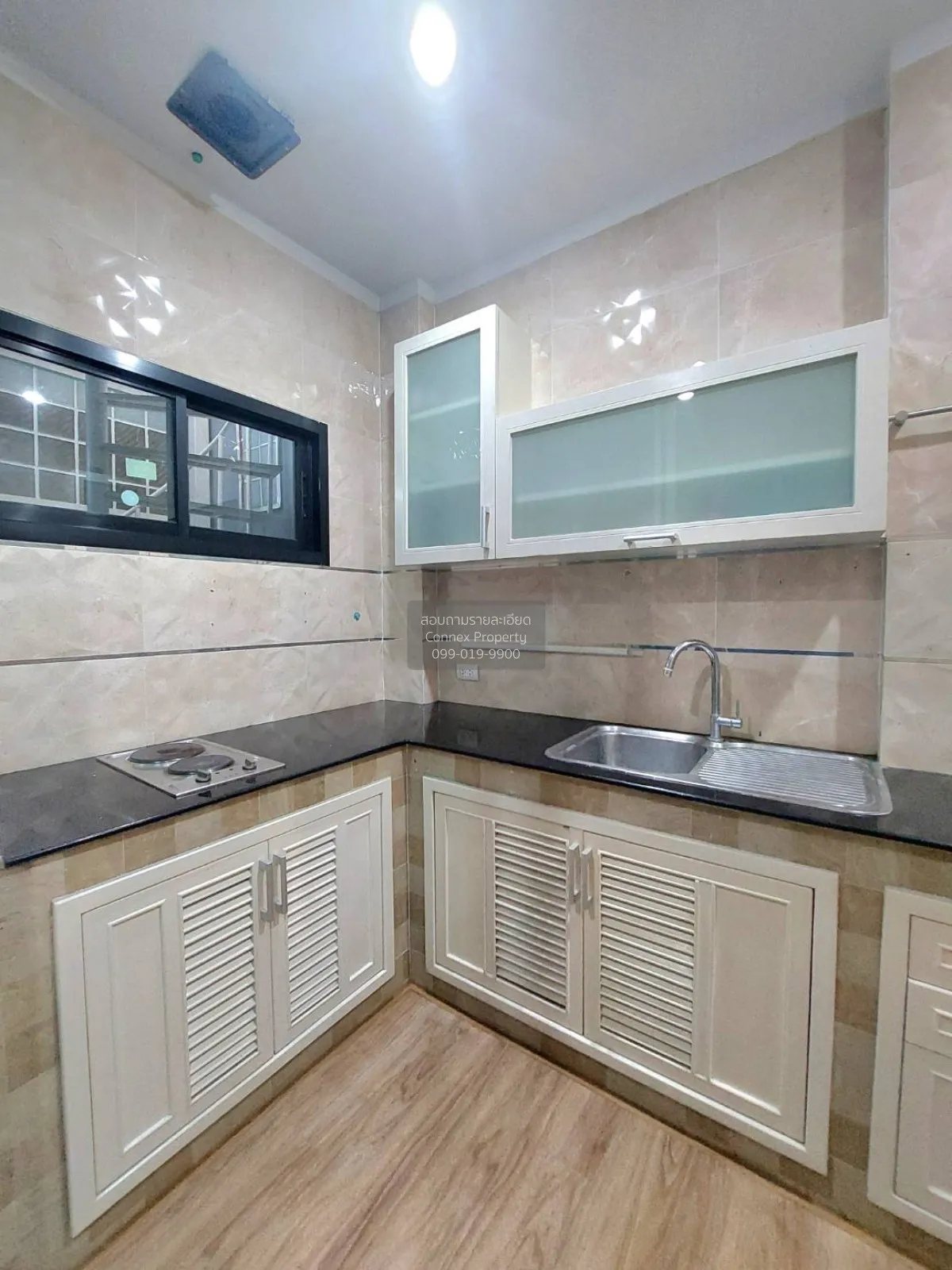 เช่าทาวน์เฮ้าส์/ทาวน์โฮม  โมเดิร์น ทาวน์ บางแค รีโนเวทใหม่ บางแค 