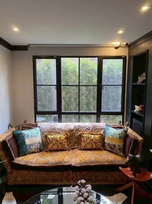 ขายคอนโด  ณ วรา เรสซิเดนซ์ BTS-ชิดลม ลุมพินี เขต ปทุมวัน กรุงเทพ CX-149539