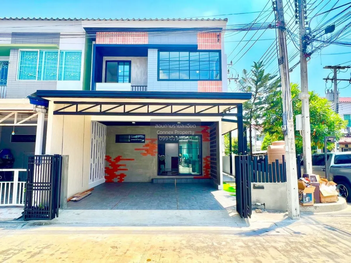 For Sale Townhouse/Townhome  , The Trust Town Wongwaen - Lamlukka 1