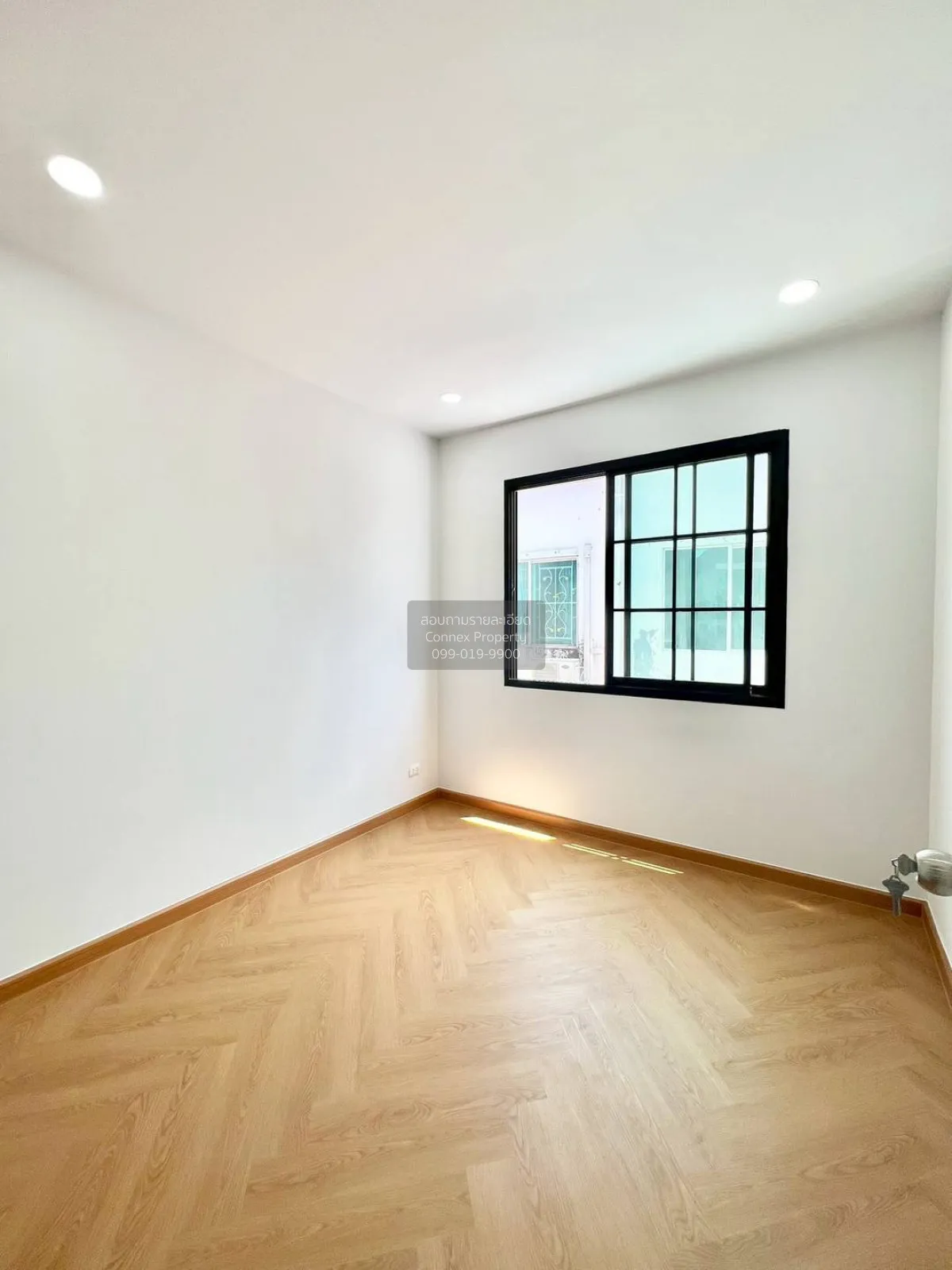 For Sale Townhouse/Townhome  , The Trust Town Wongwaen - Lamlukka