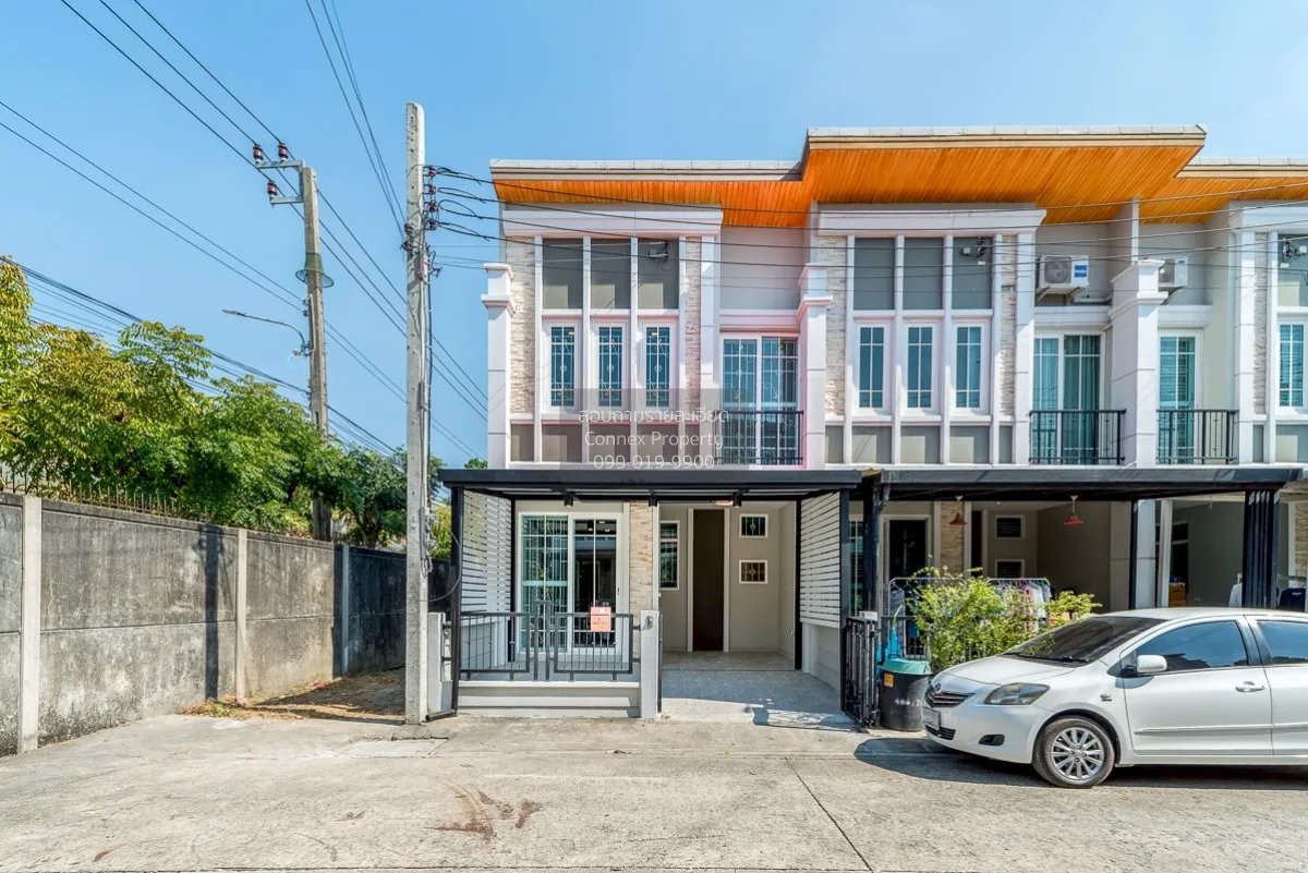 ขายทาวน์เฮ้าส์/ทาวน์โฮม  โกลเด้น ทาวน์ 2 บางนา - สวนหลวง ดอกไม้ เ 1