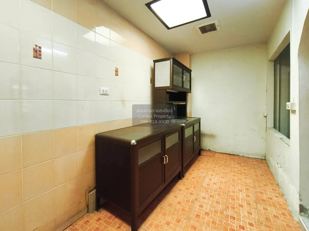 For Sale Townhouse/Townhome  , Rinthong Samutprakan , wide fronta