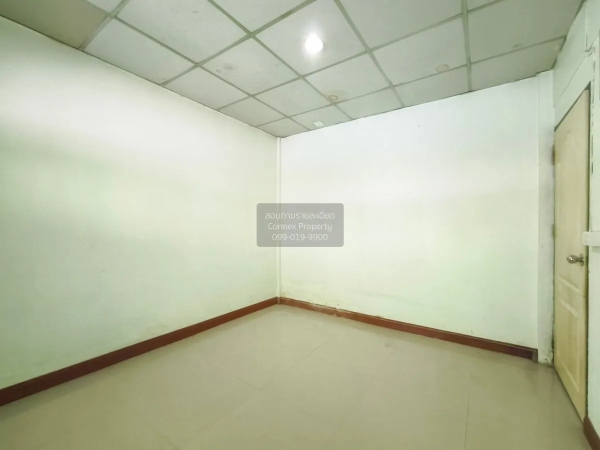 For Sale Townhouse/Townhome  , Rinthong Samutprakan , wide fronta