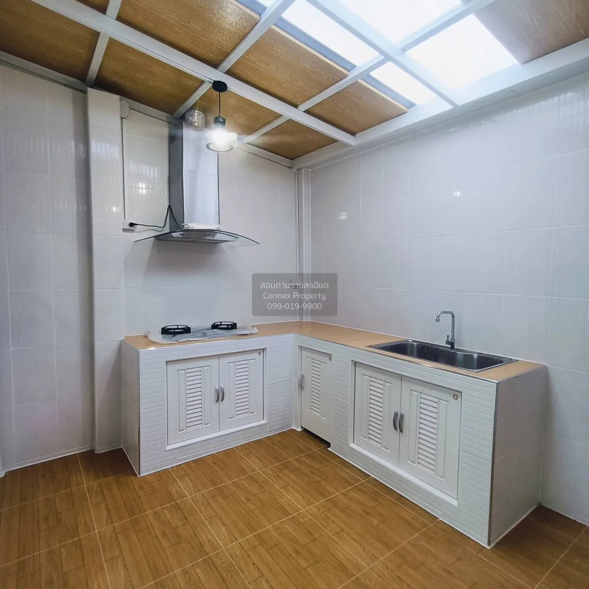 ขายทาวน์เฮ้าส์/ทาวน์โฮม  พงษ์ศิริชัย 2 หน้ากว้าง รีโนเวทใหม่ อ้อม