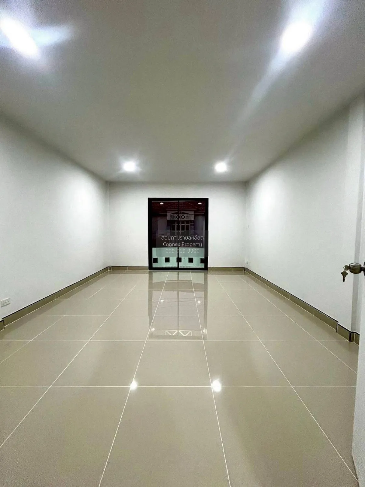 ขายทาวน์เฮ้าส์/ทาวน์โฮม  บ้านปิยวรารมย์ 1 รีโนเวทใหม่ บางบัวทอง บ