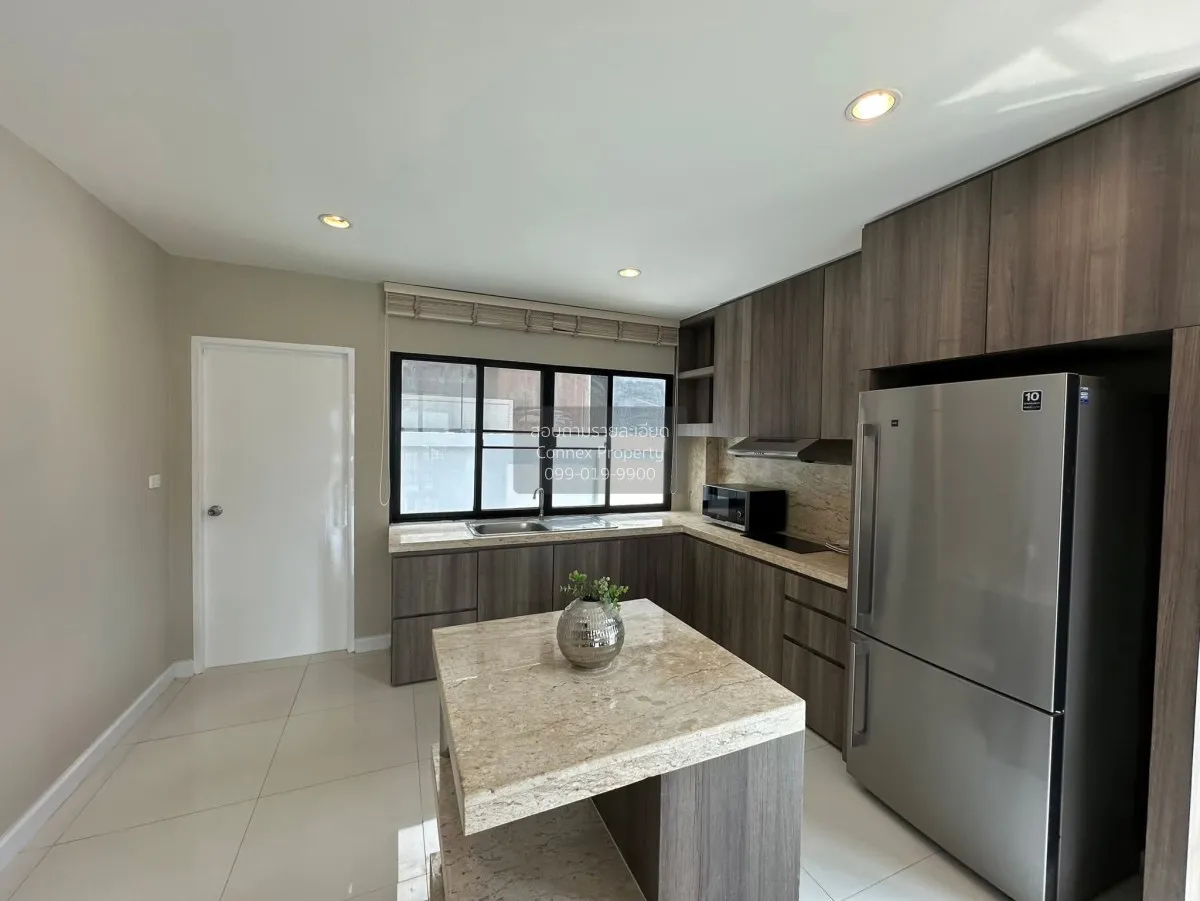 เช่าทาวน์เฮ้าส์/ทาวน์โฮม  เบล็ส ทาวน์ สุขุมวิท 50 BTS-อ่อนนุช พระ