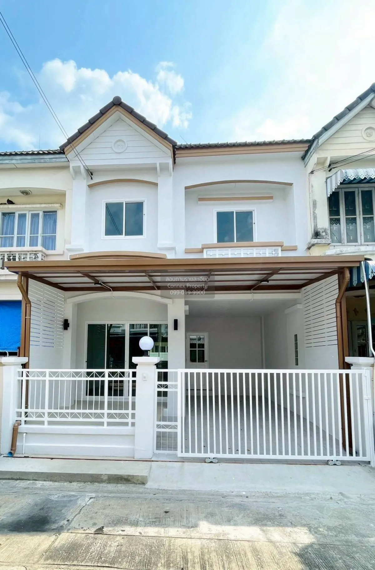 For Sale Townhouse/Townhome  , Budsarin Wongwaen-Rattanathibet ,  1