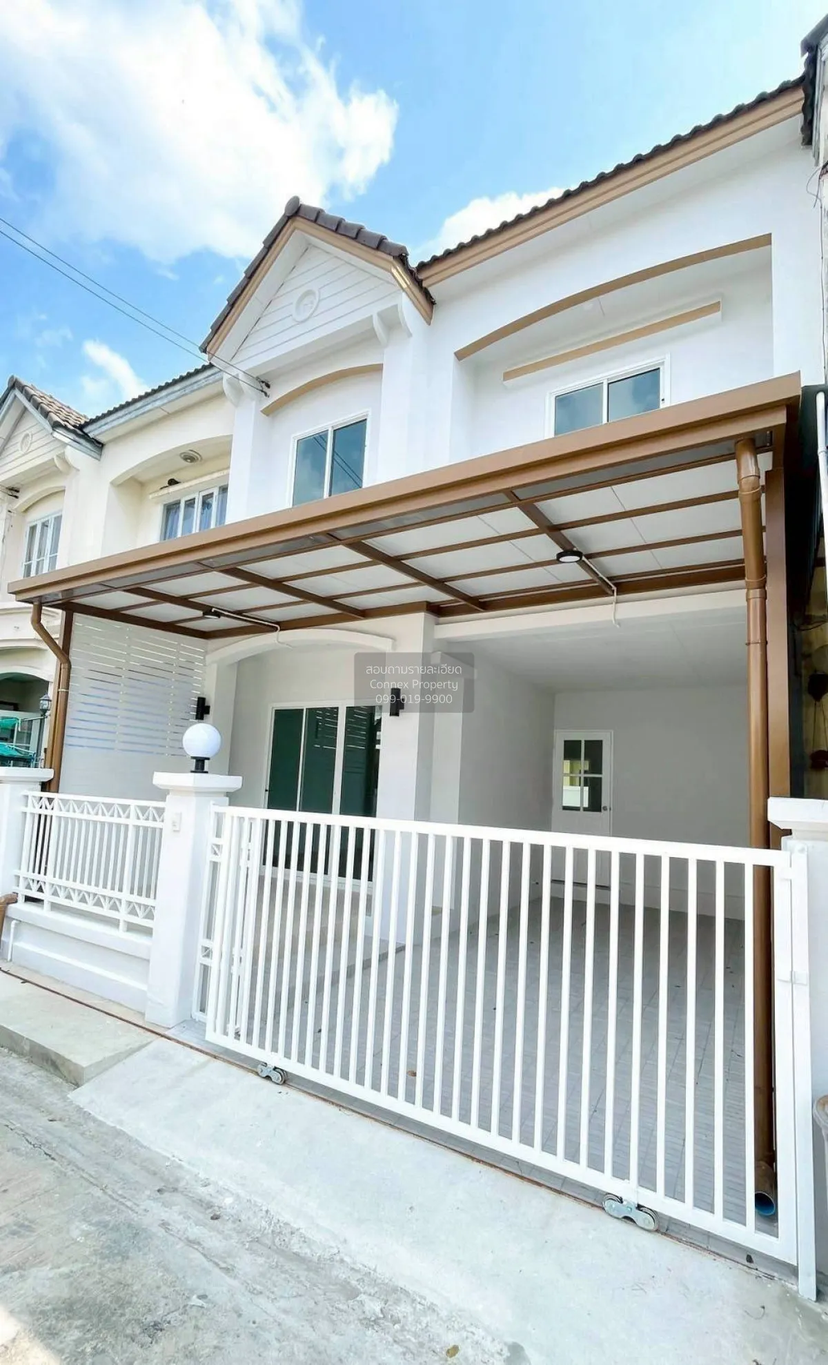 For Sale Townhouse/Townhome  , Budsarin Wongwaen-Rattanathibet ,  2