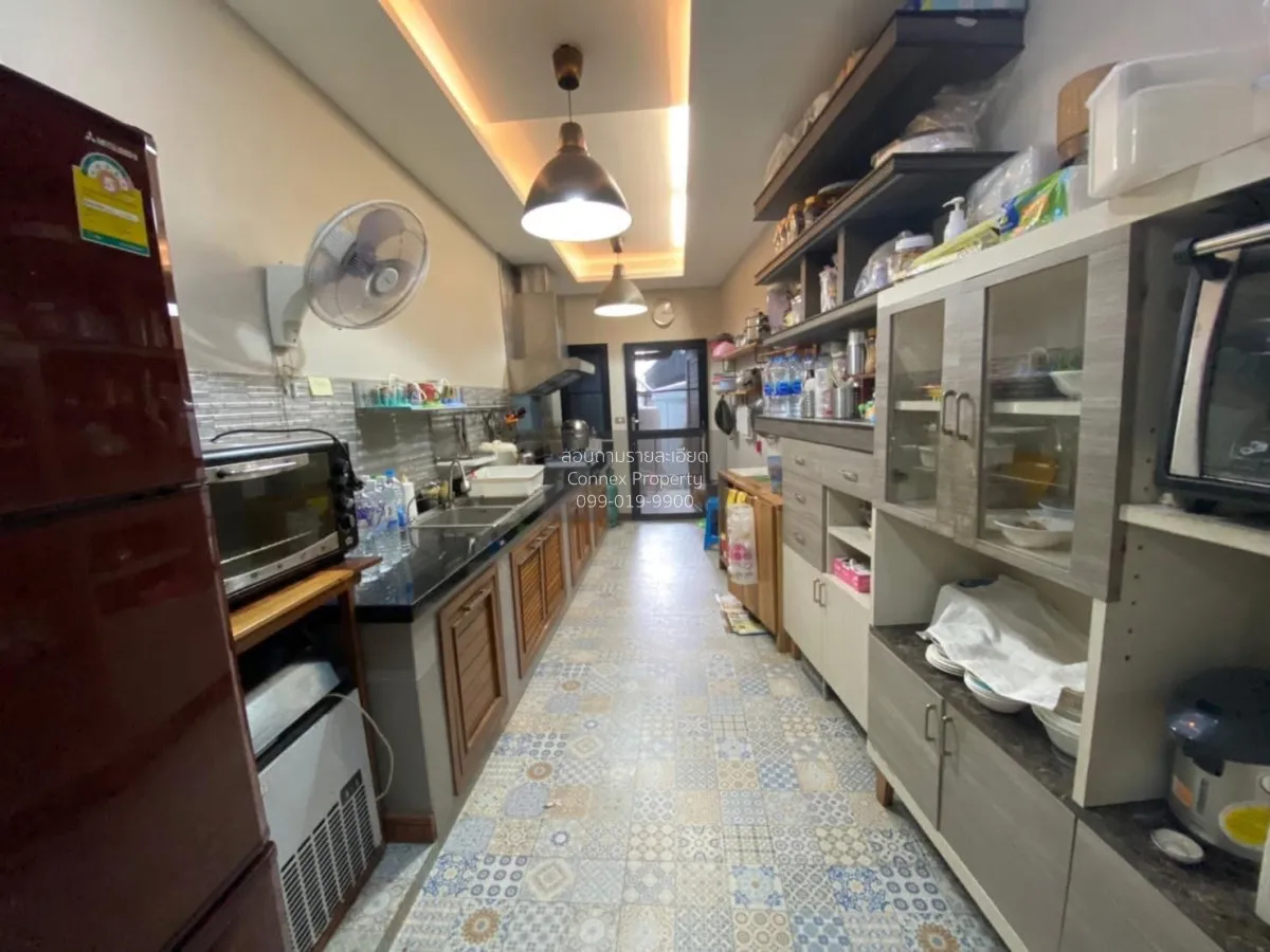 ขายบ้านเดี่ยว พร้อมโกดัง+อาคารสำนักงาน ลาดพร้าว 93/1 คลองเจ้าคุณส