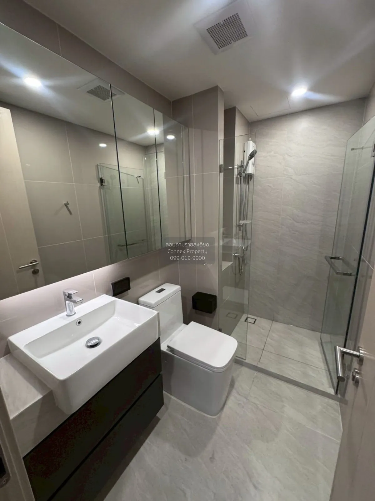 เช่าคอนโด  ออริจิ้น เพลส บางนา MRT-ศรีเอี่ยม (สายสีเหลือง) บางนาใ