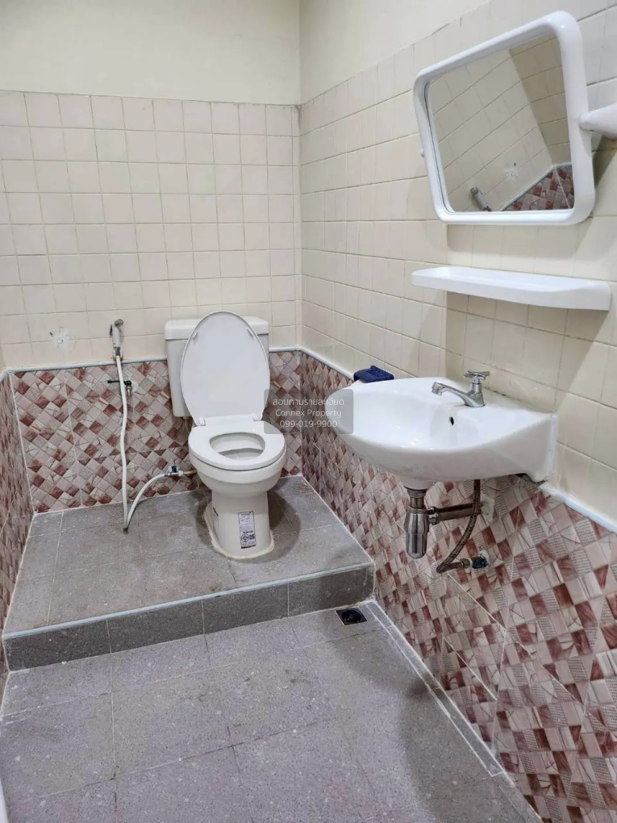 เช่าให้เช่า ทาวน์โฮม 2 ชั้น ใกล้เซนทรัลปิ่นเกล้าและ MRT บางยี่ขัน