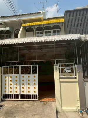 เช่าให้เช่า ทาวน์โฮม 2 ชั้น ใกล้เซนทรัลปิ่นเกล้าและ MRT บางยี่ขัน รีโนเวทใหม่ อรุณอมรินทร์ เขต บางกอกน้อย กรุงเทพ CX-149983