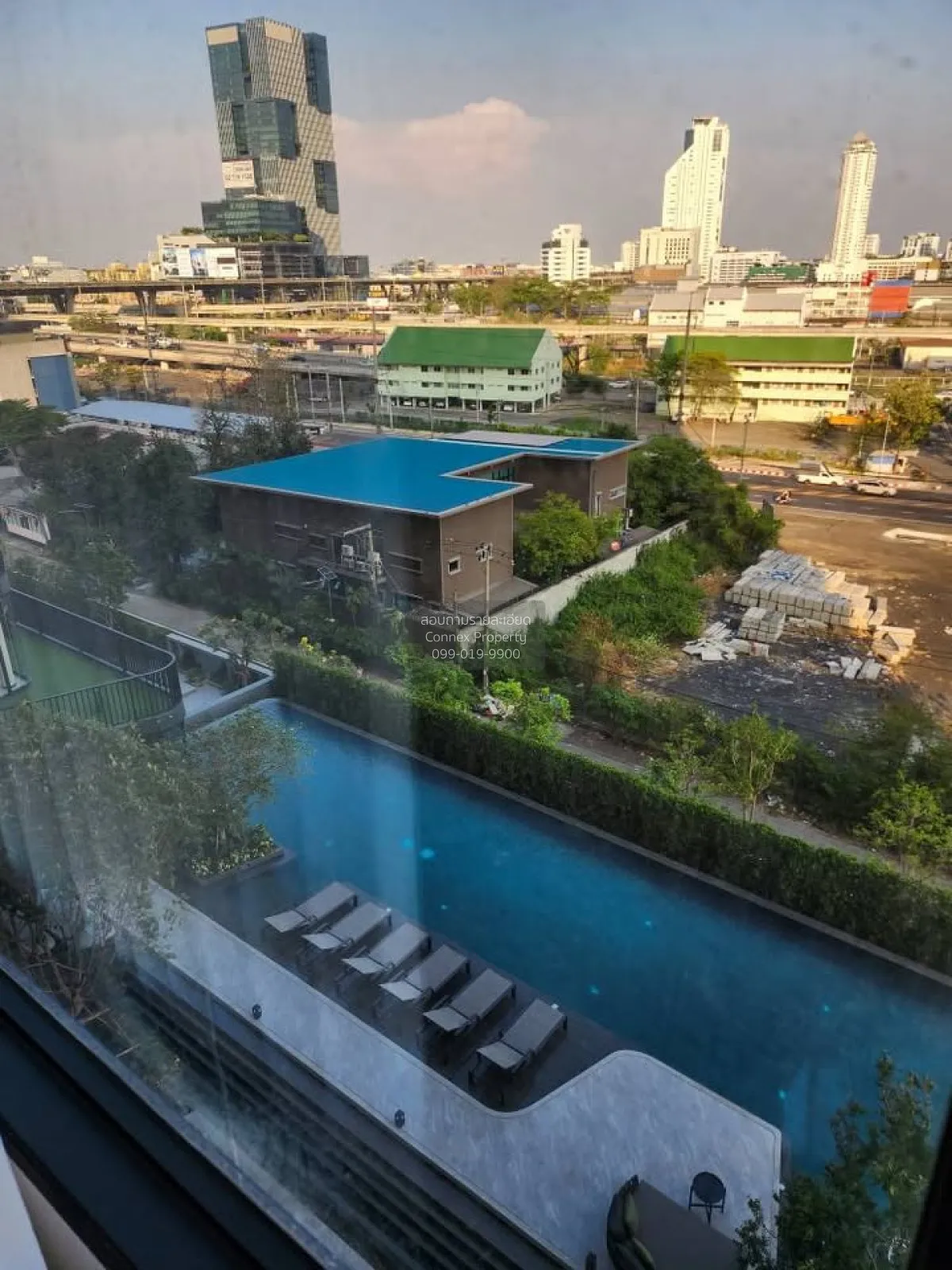 เช่าคอนโด  ออริจิ้น เพลส บางนา MRT-ศรีเอี่ยม (สายสีเหลือง) บางนาใ