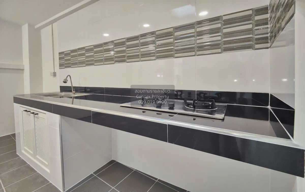 For Sale Townhouse/Townhome  , Napaporn Nonthaburi , newly renova