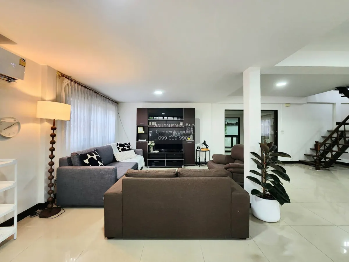 เช่าปล่อยเช่าบ้านเดี่ยวหลังใหญ่ 2 ชั้น ใจกลางห้วยขวาง - ซอย เกศิน 3