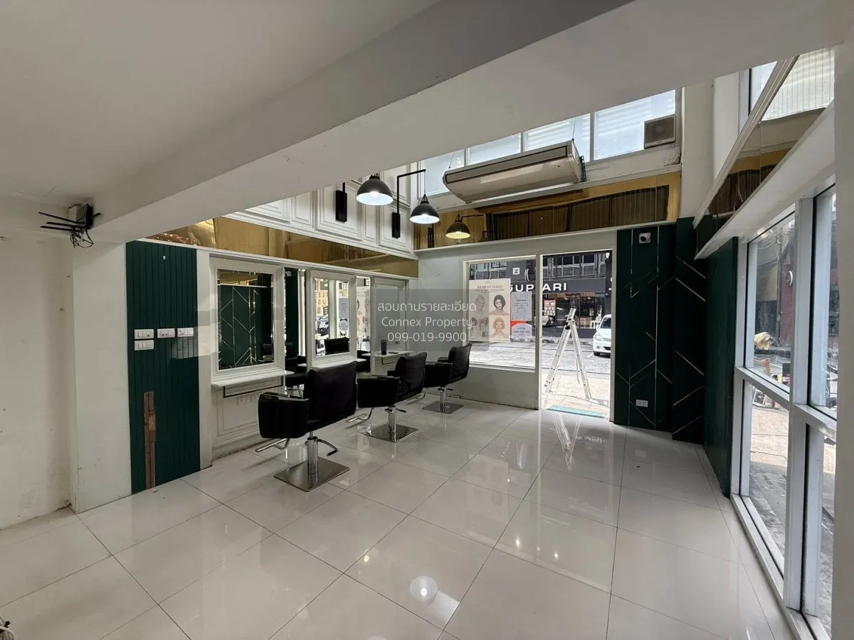 For Sale Commercial space , The Hub Phahol - Ari , Sam Sen Nai , 