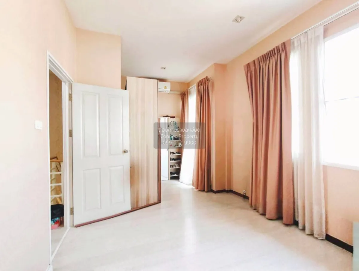 For Sale Townhouse/Townhome  , Golden Town Srinakarin-Sukhumvit ,