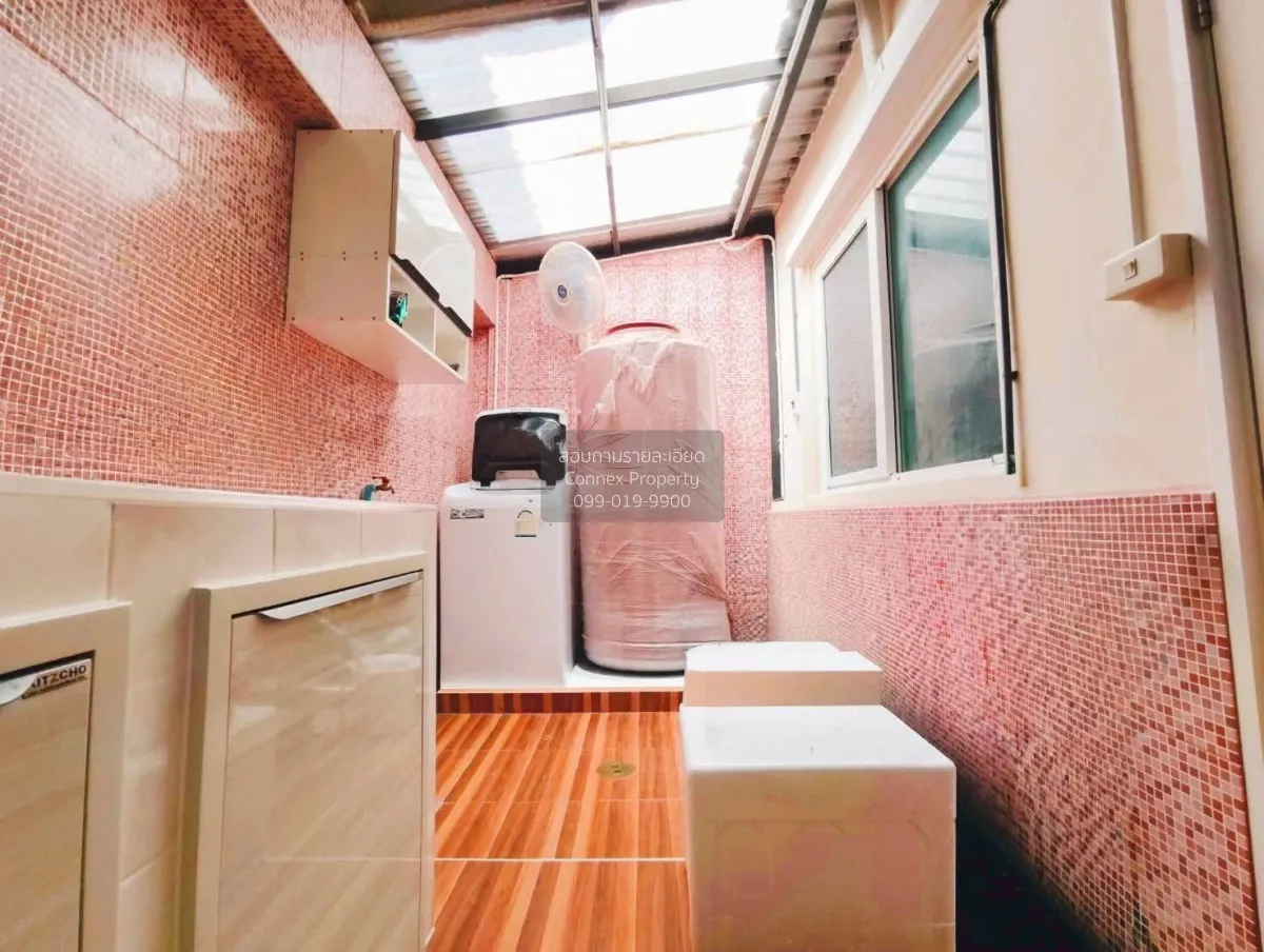 For Sale Townhouse/Townhome  , Golden Town Srinakarin-Sukhumvit ,