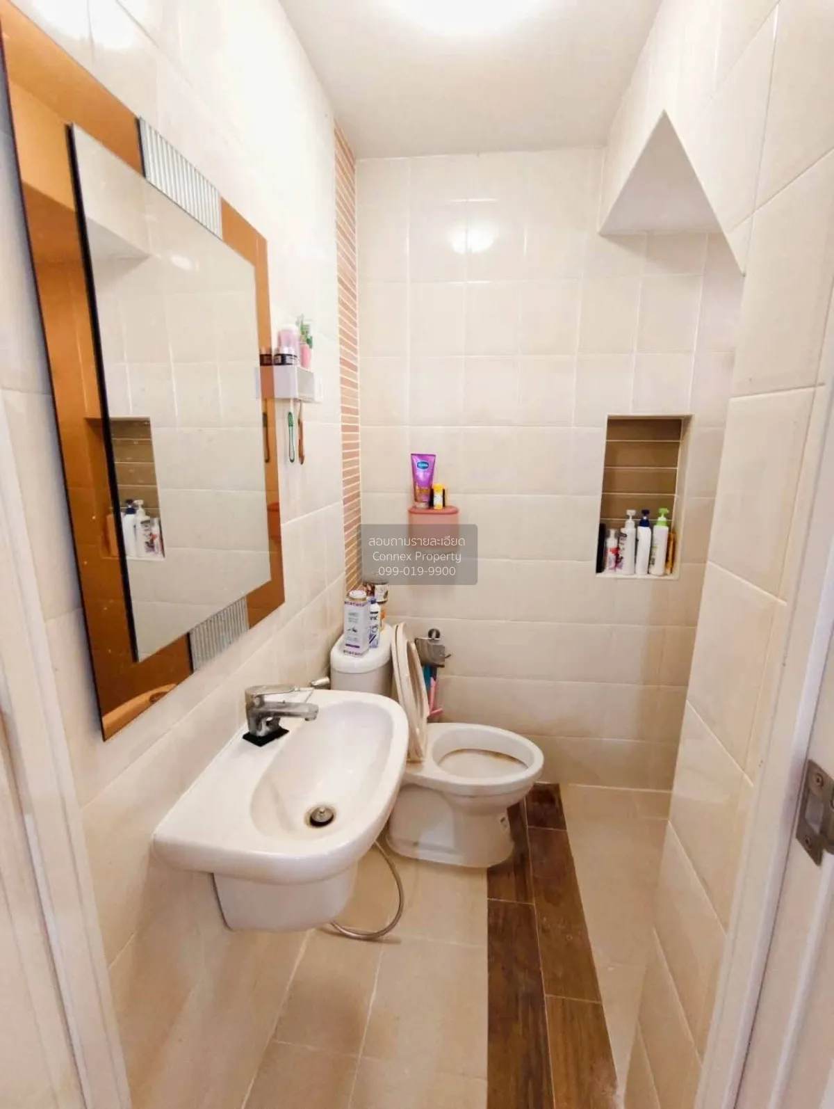 For Sale Townhouse/Townhome  , Golden Town Srinakarin-Sukhumvit ,