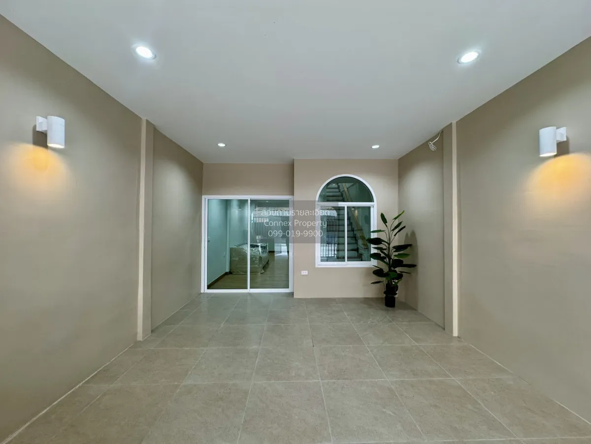 For Sale Townhouse/Townhome  , Baan Amornphan 9 , Lat Phrao , Lat 4
