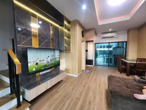 เช่าทาวน์เฮ้าส์/ทาวน์โฮม  พลีโน่ พระราม 9 - กรุงเทพกรีฑา สะพานสูง เขต ประเวศ กรุงเทพ CX-150119