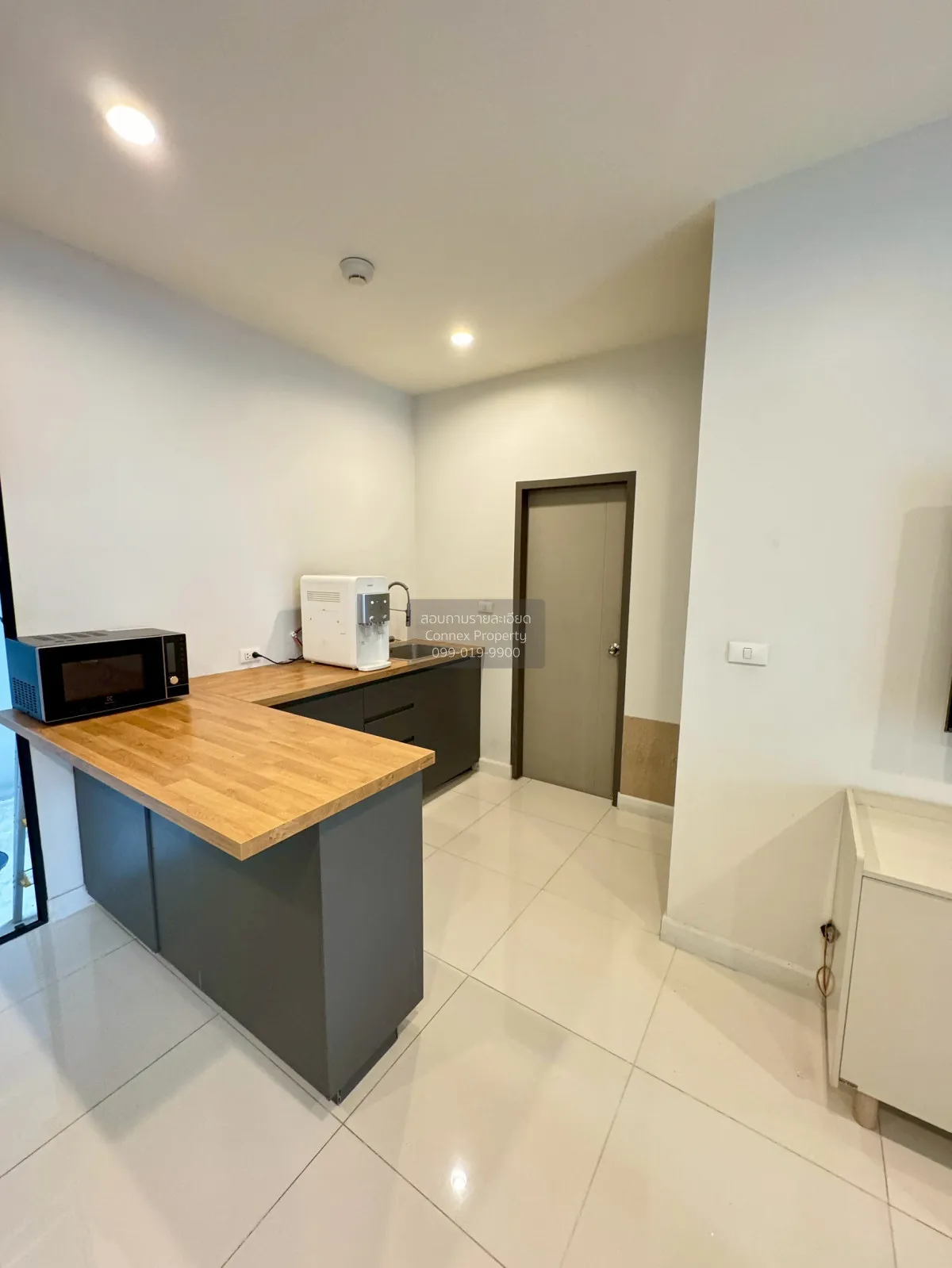 For Rent Townhouse/Townhome  , Sammakorn Avenue Chaiyaphruek-Wong