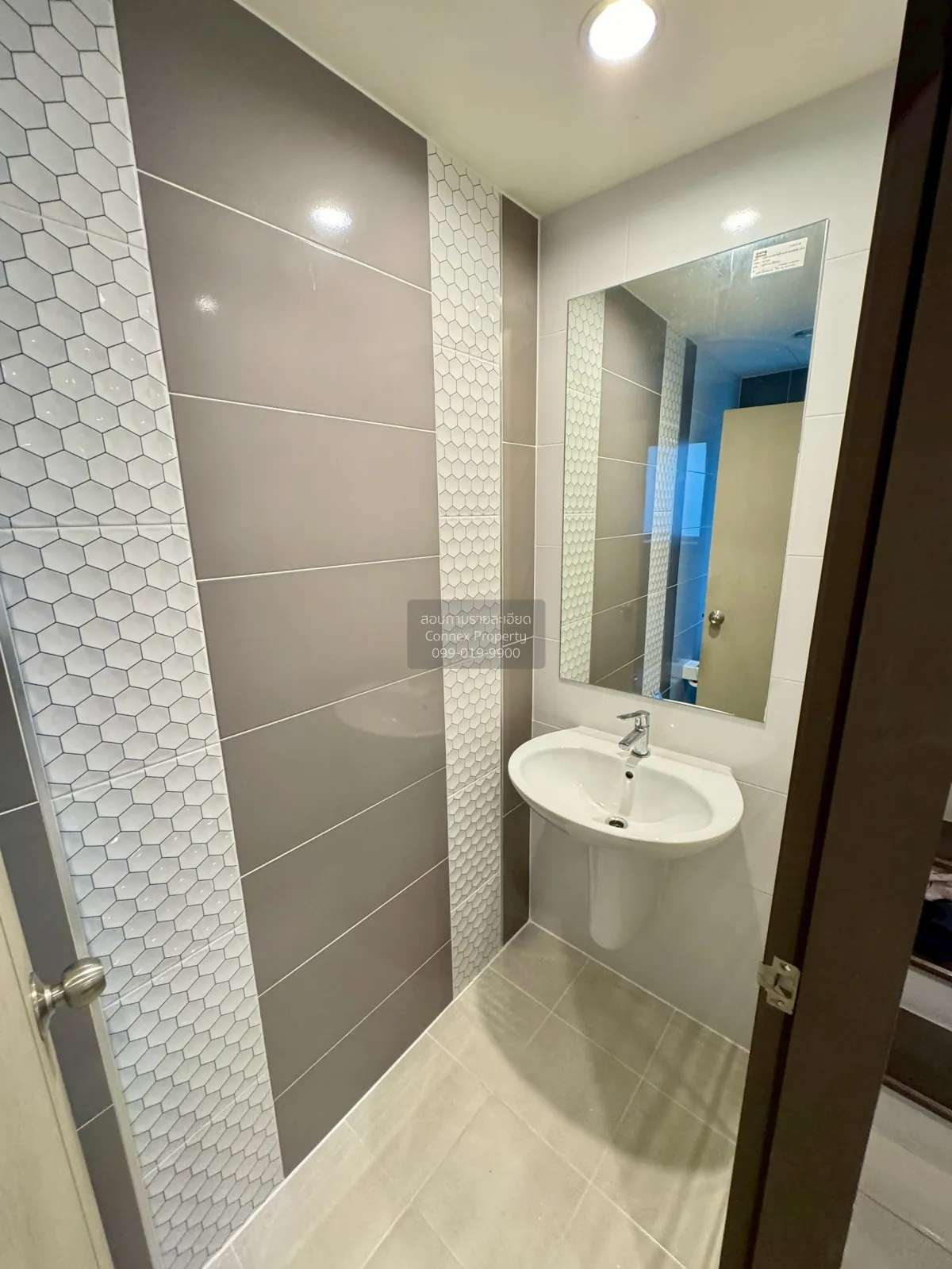 For Rent Townhouse/Townhome  , Sammakorn Avenue Chaiyaphruek-Wong