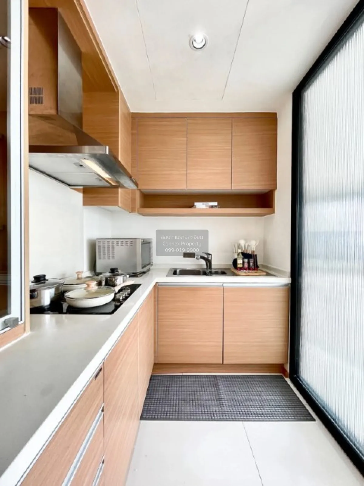 เช่าคอนโด  ดิ เอ็มโพริโอ เพลส BTS-พร้อมพงษ์ คลองเตย เขต คลองเตย ก