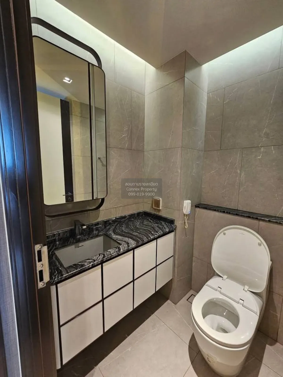 เช่าคอนโด  เดอะ รีเซิร์ฟ 61 ไฮด์อะเวย์ BTS-เอกมัย คลองเตยเหนือ เข