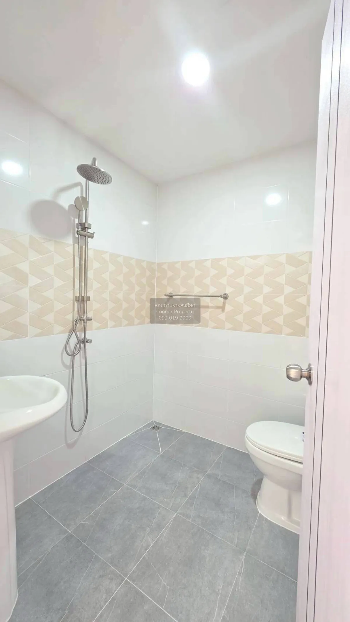 ขายทาวน์เฮ้าส์/ทาวน์โฮม  อิมพีเรียล เพลส รีโนเวทใหม่ พิมลราช บางบ