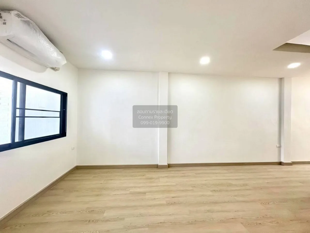 For Sale Townhouse/Townhome  , Ketnuti Garden Ladprao , Phlapphla