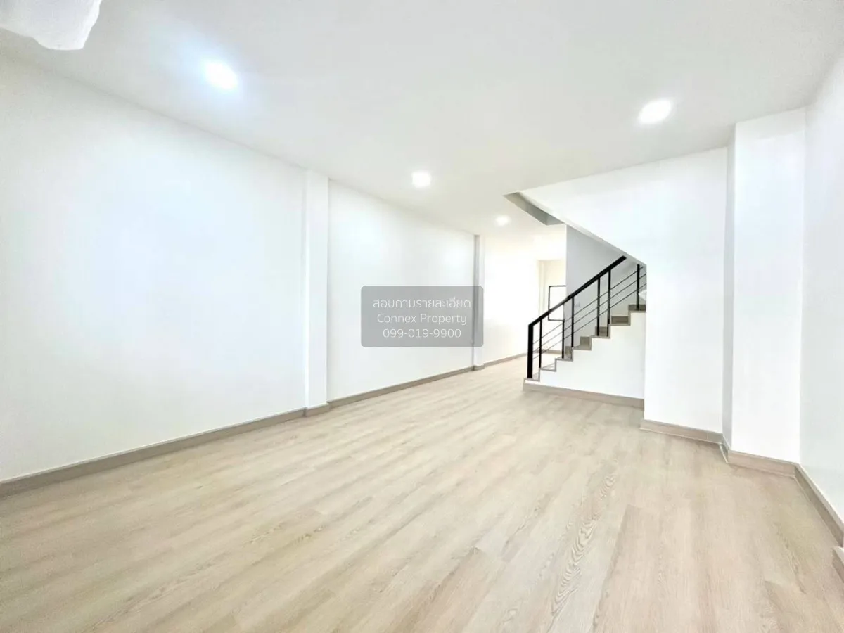 For Sale Townhouse/Townhome  , Ketnuti Garden Ladprao , Phlapphla