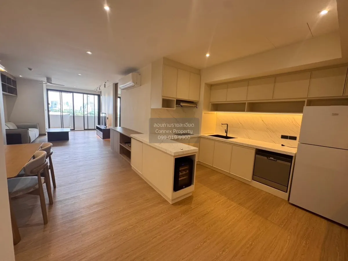 เช่าคอนโด  เลค อเวนิว วิวสวย หน้ากว้าง BTS-อโศก วัฒนา เขต คลองเตย