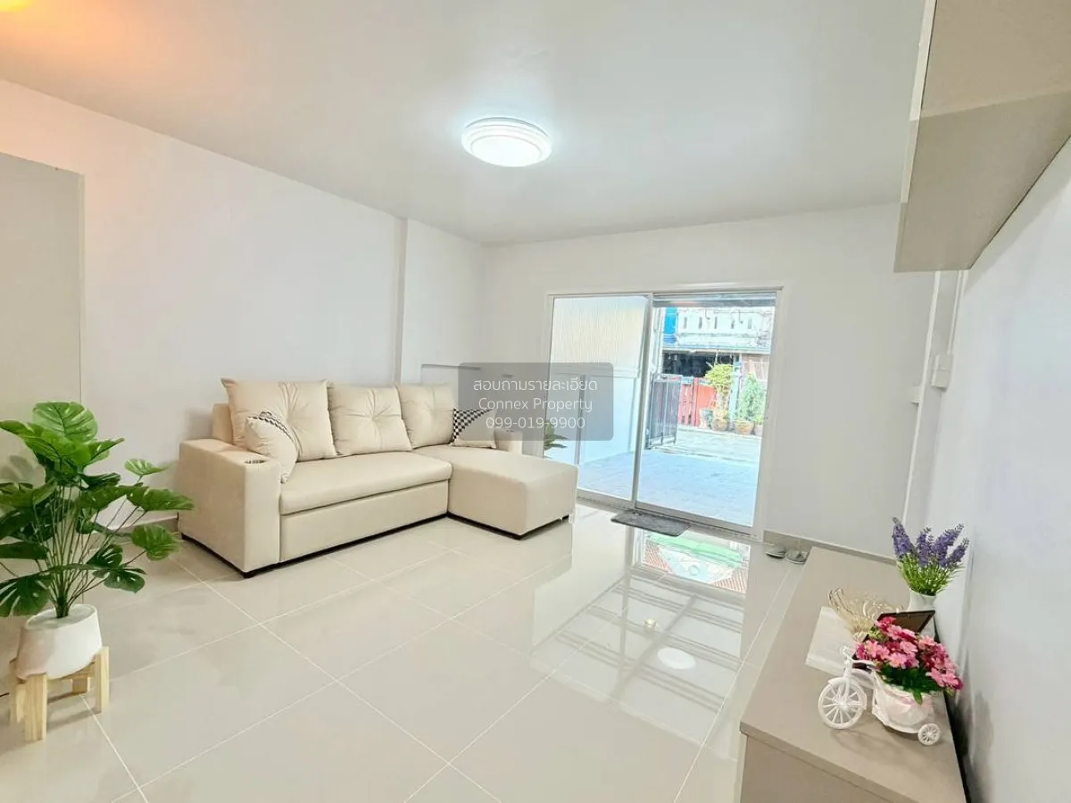 ขายทาวน์เฮ้าส์/ทาวน์โฮม  เฉลิมรัชดา รีโนเวทใหม่ บางศรีเมือง เมือง