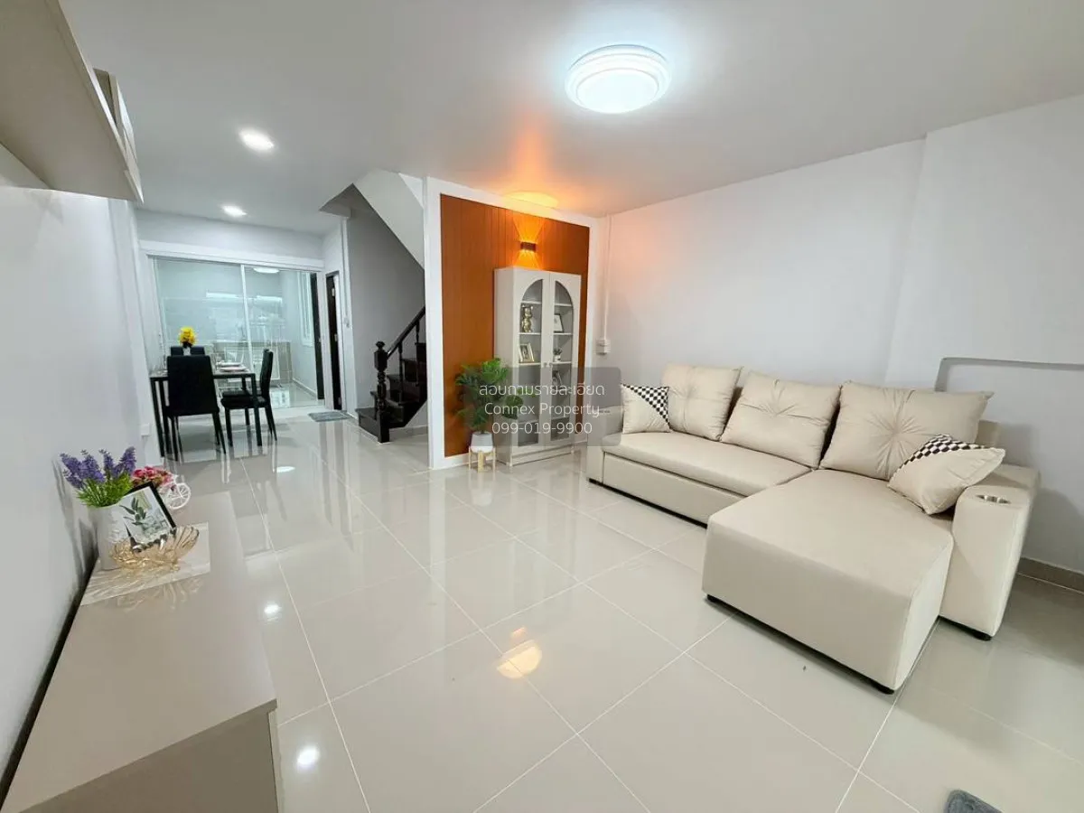 ขายทาวน์เฮ้าส์/ทาวน์โฮม  เฉลิมรัชดา รีโนเวทใหม่ บางศรีเมือง เมือง