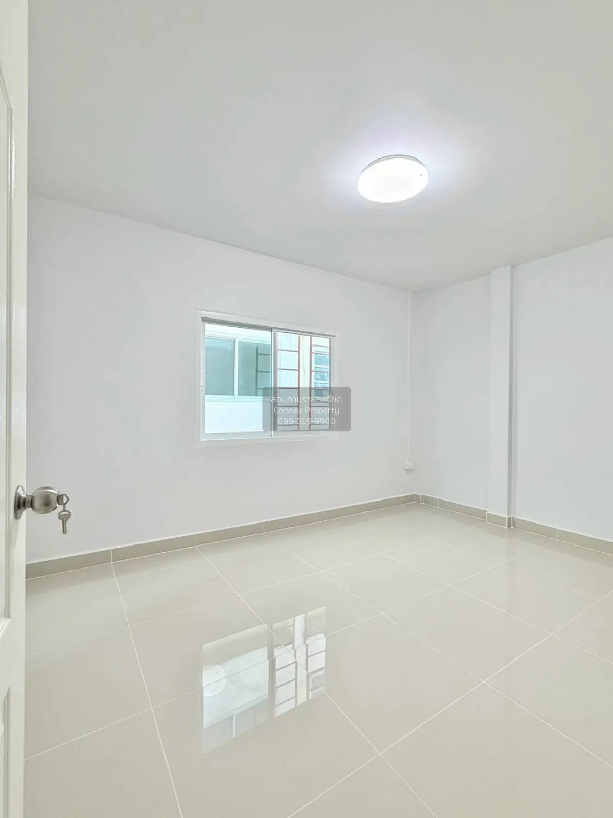 ขายทาวน์เฮ้าส์/ทาวน์โฮม  เฉลิมรัชดา รีโนเวทใหม่ บางศรีเมือง เมือง