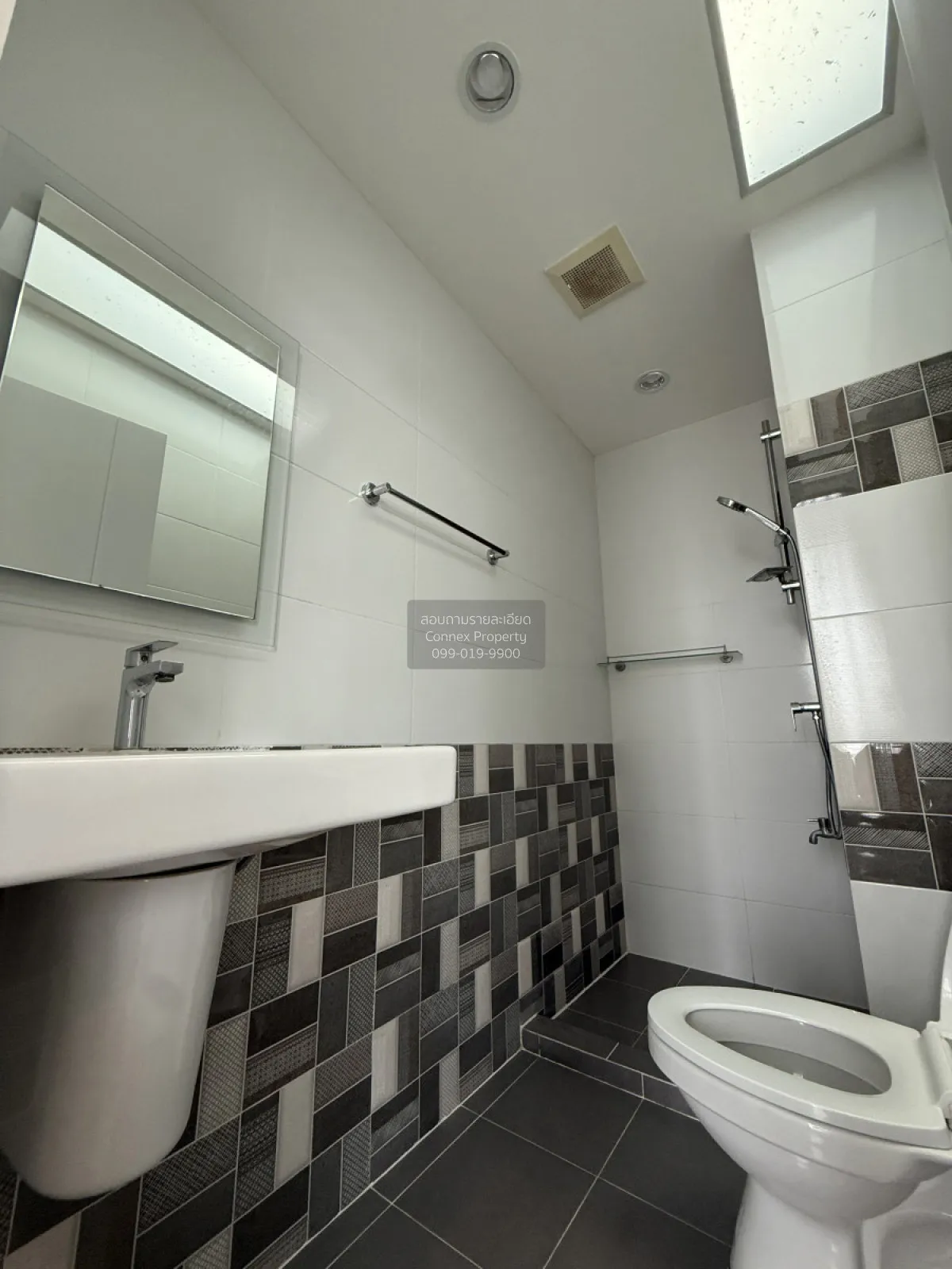 For Sale House , Siri Place Wongwaen - Lamlukka , Bueng Kham Phoi