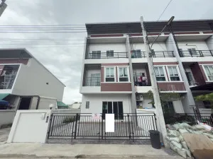 ขายทาวน์เฮ้าส์/ทาวน์โฮม  สิวารัตน์ 11 วิลเลจ ชัยพฤกษ์ ไทรน้อย ไทรน้อย นนทบุรี CX-150456