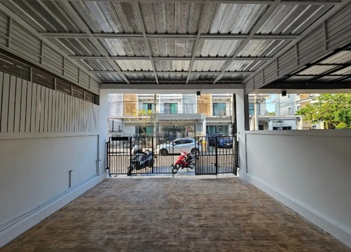 ขายทาวน์เฮ้าส์/ทาวน์โฮม  อีโค สเปซ เกษตร - นวมินทร์ คลองกุ่ม เขต  2