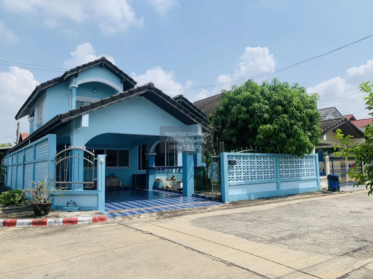For Sale House , Chonchob Thantawat , corner unit , Khlong Thanon 1