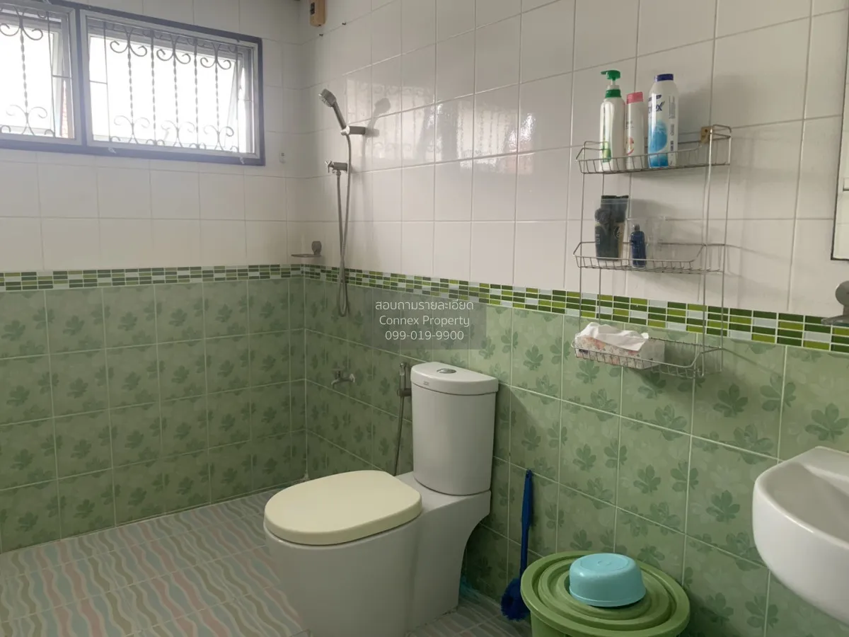 For Sale House , Chonchob Thantawat , corner unit , Khlong Thanon