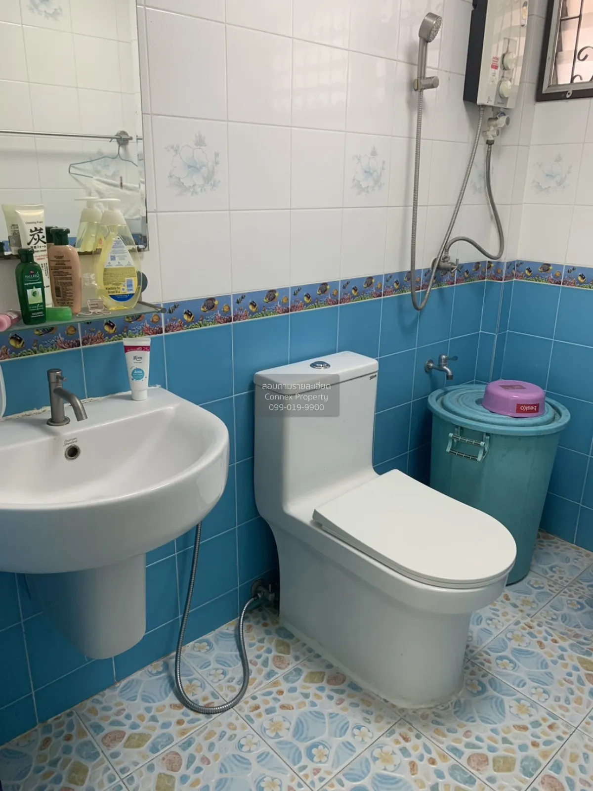 For Sale House , Chonchob Thantawat , corner unit , Khlong Thanon