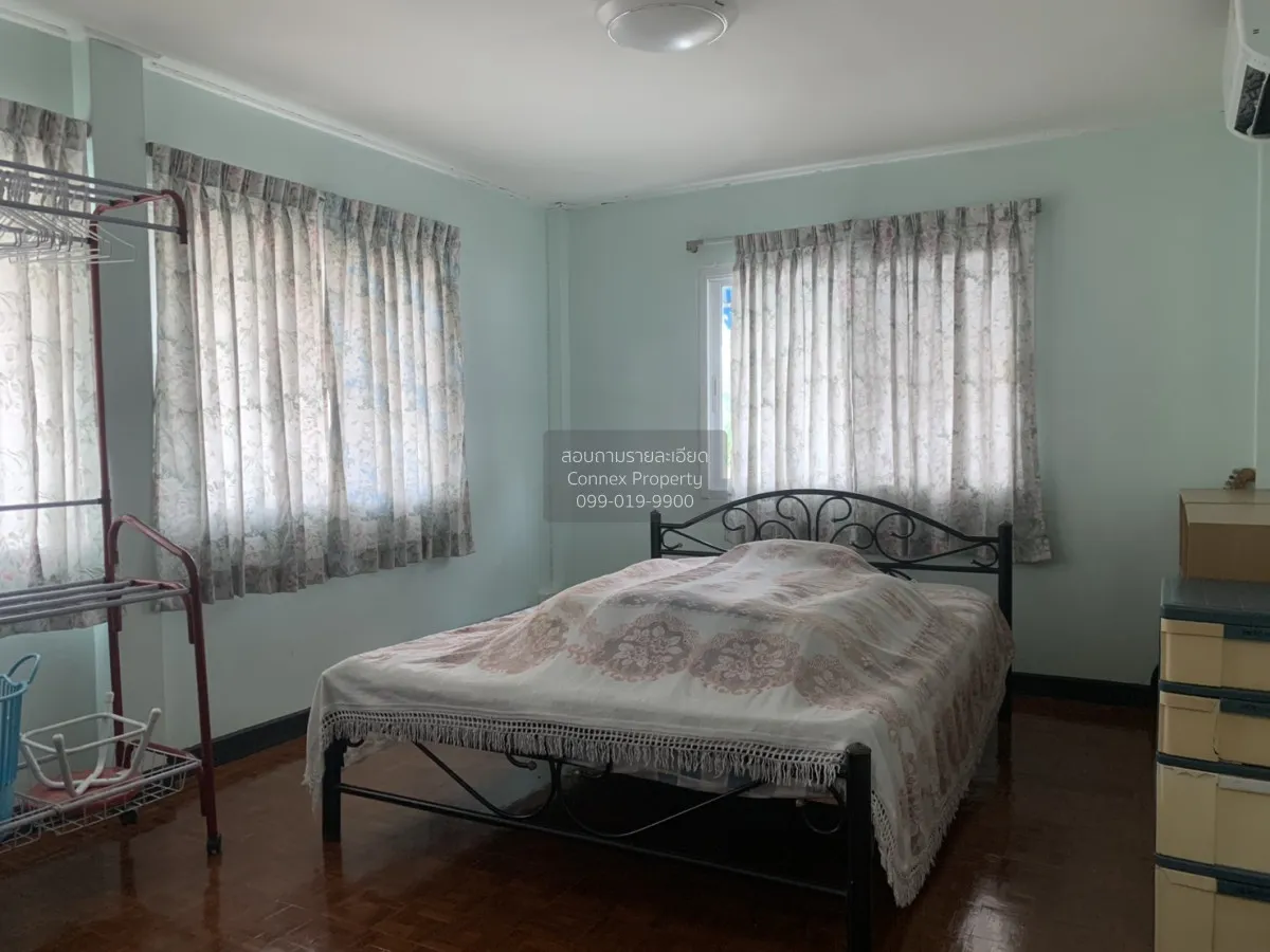 For Sale House , Chonchob Thantawat , corner unit , Khlong Thanon