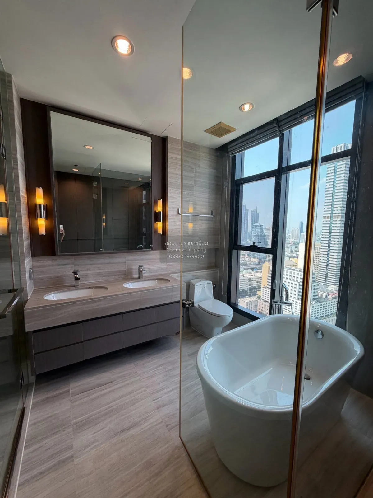 For Sale Condo , The Diplomat Sathorn , high floor , BTS-Surasak 