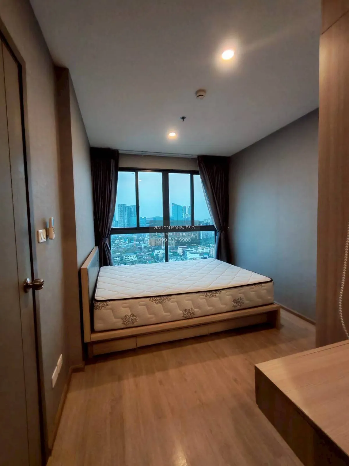 For Rent Condo , Ideo O2 , Duplex , high floor , corner unit , BT