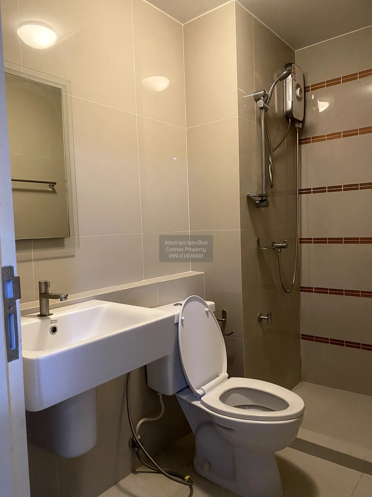 ขายคอนโด  ดีคอนโด แคมปัส รีสอร์ท รังสิต คลองหนึ่ง คลองหลวง ปทุมธา