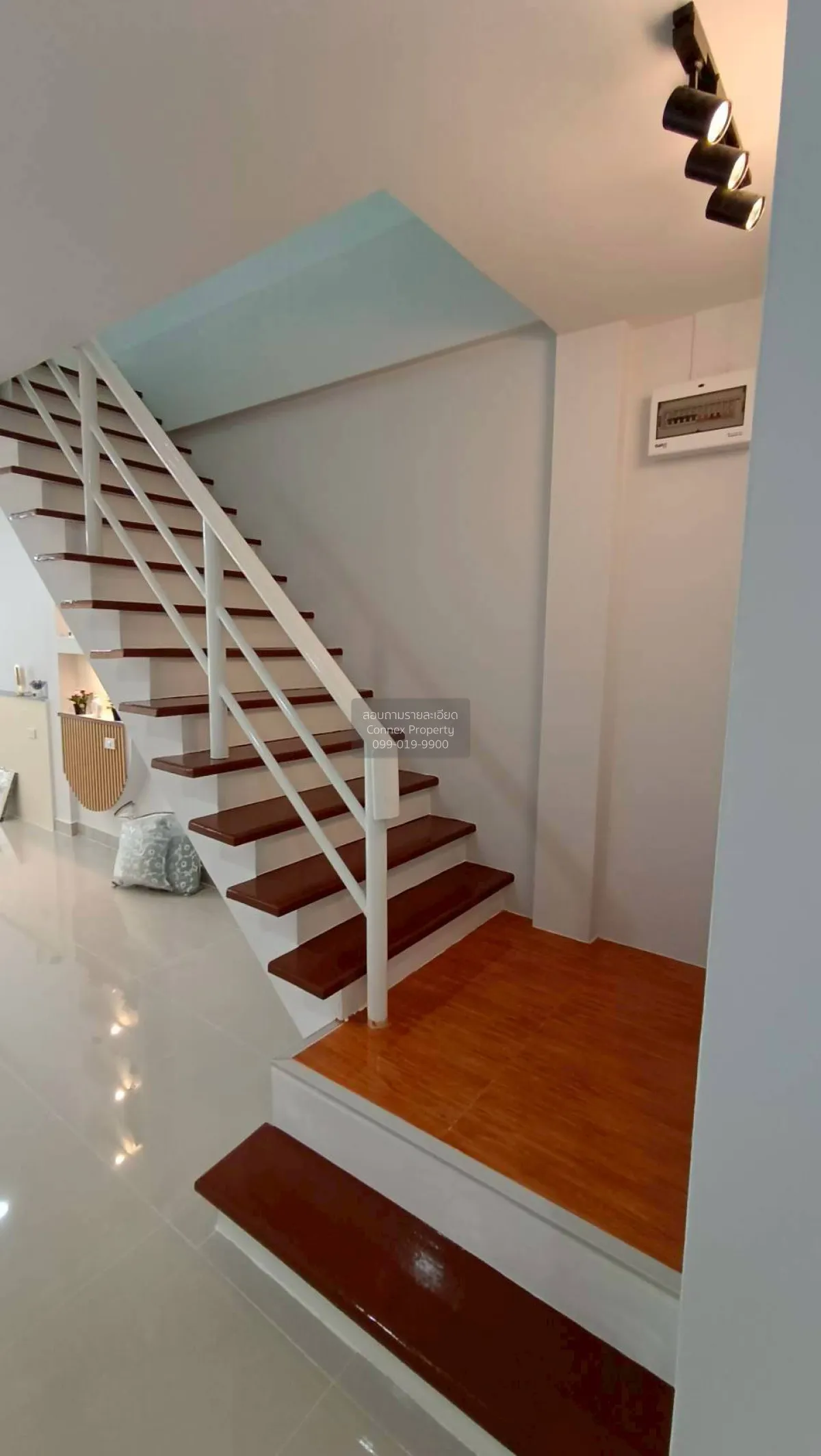 ขายทาวน์เฮ้าส์/ทาวน์โฮม  บ้านสถาพร รังสิต รีโนเวทใหม่ บึงยี่โถ ธั