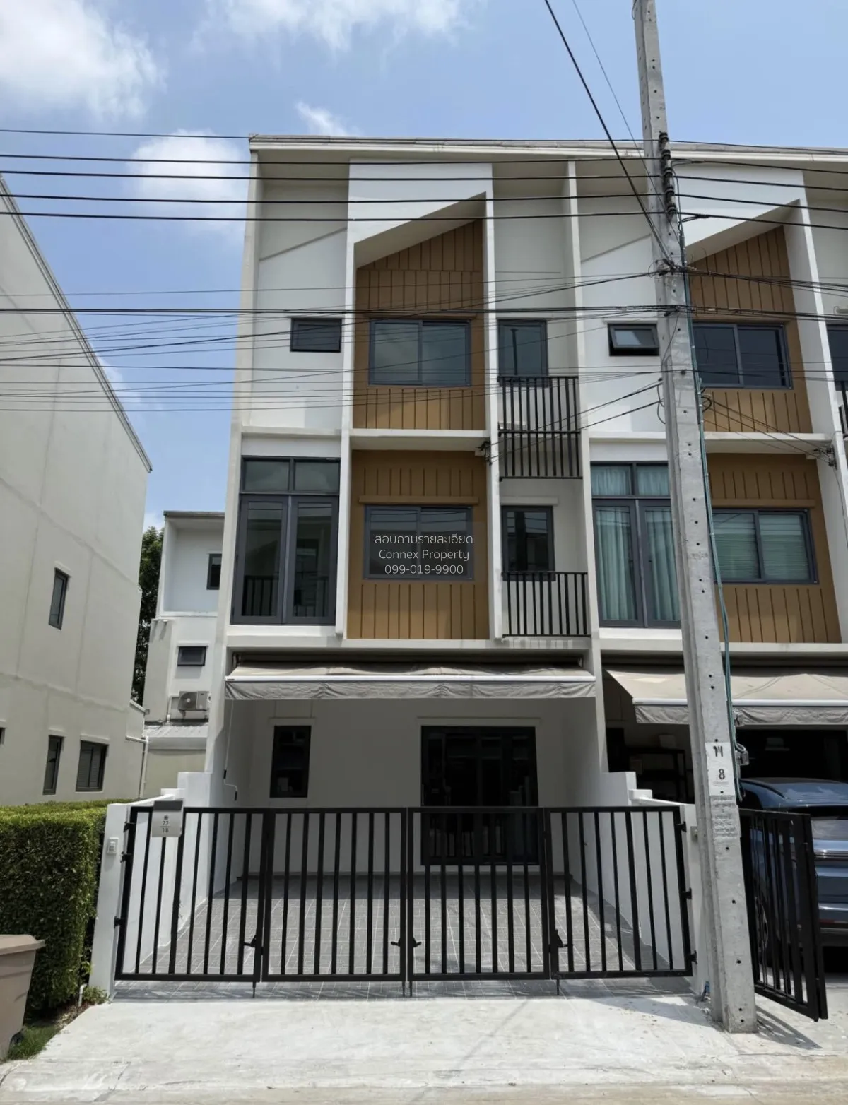 For Sale Townhouse/Townhome  , PLEX Onnut - Wongwaen , corner uni 1