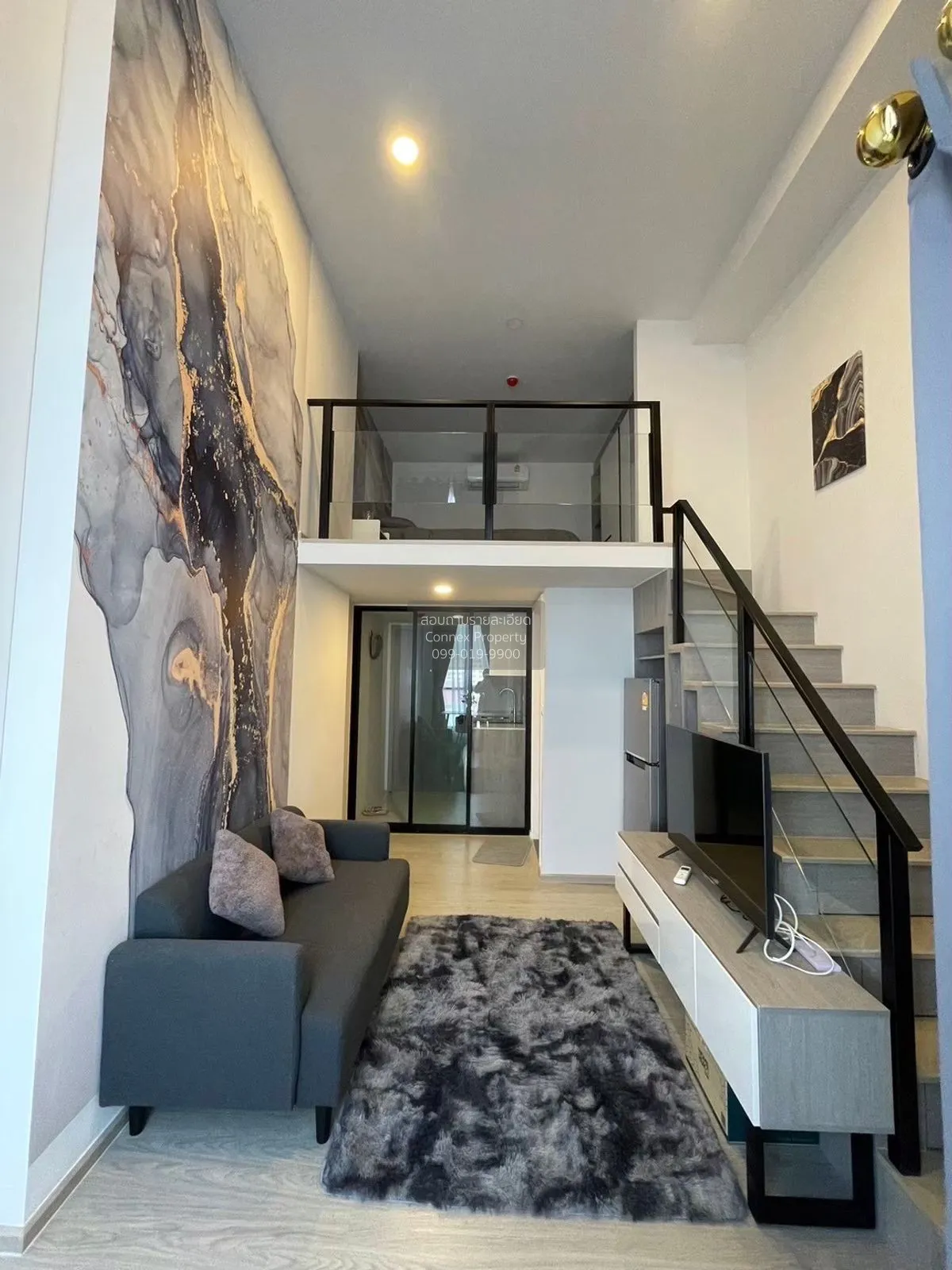 เช่าคอนโด  ออริจิ้น ปลั๊ก แอนด์ เพลย์ รามคำแหง ทริปเปิ้ล สเตชั่น  1