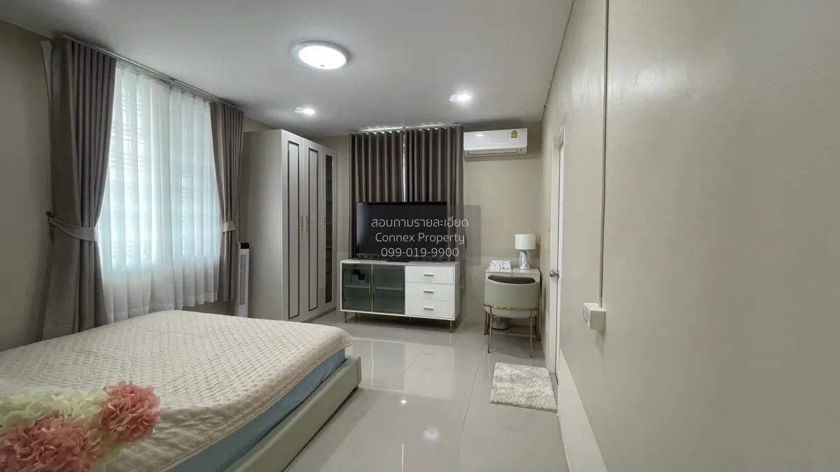 For Rent House , Baan Suan Neramit Watcharapol-Permsin , wide fro